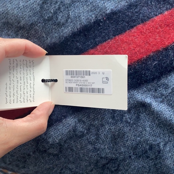 Gucci Nikky Wool Alpaca Zinc Blue Gray Fringe Scarf - Picture 4 of 6